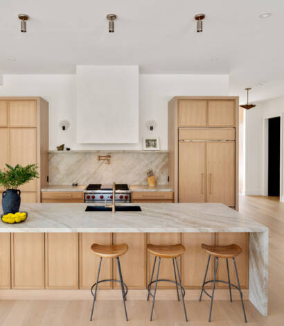 Braam’s Custom Cabinets Kitchen