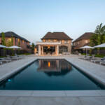 OUTDOOR ELEGANCE